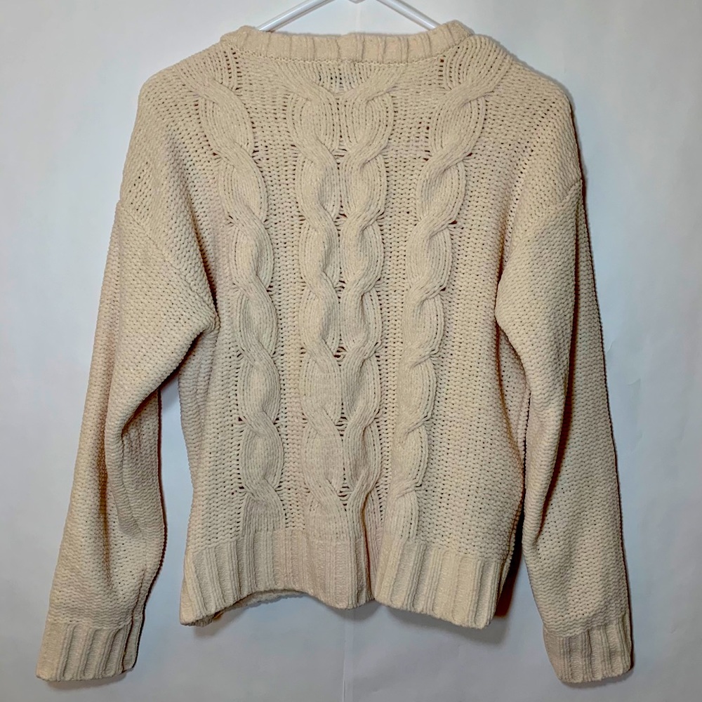 AE Sweater - Picture 4 of 4